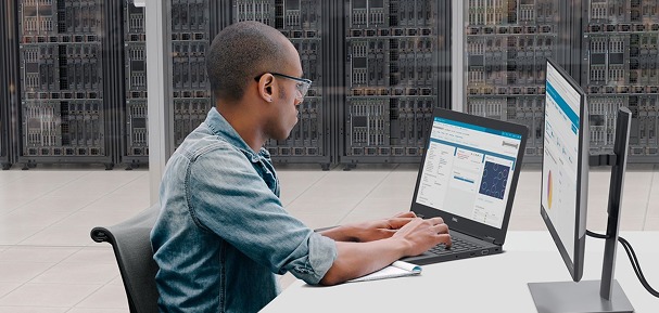 sustainable-data-center-hero-desktop