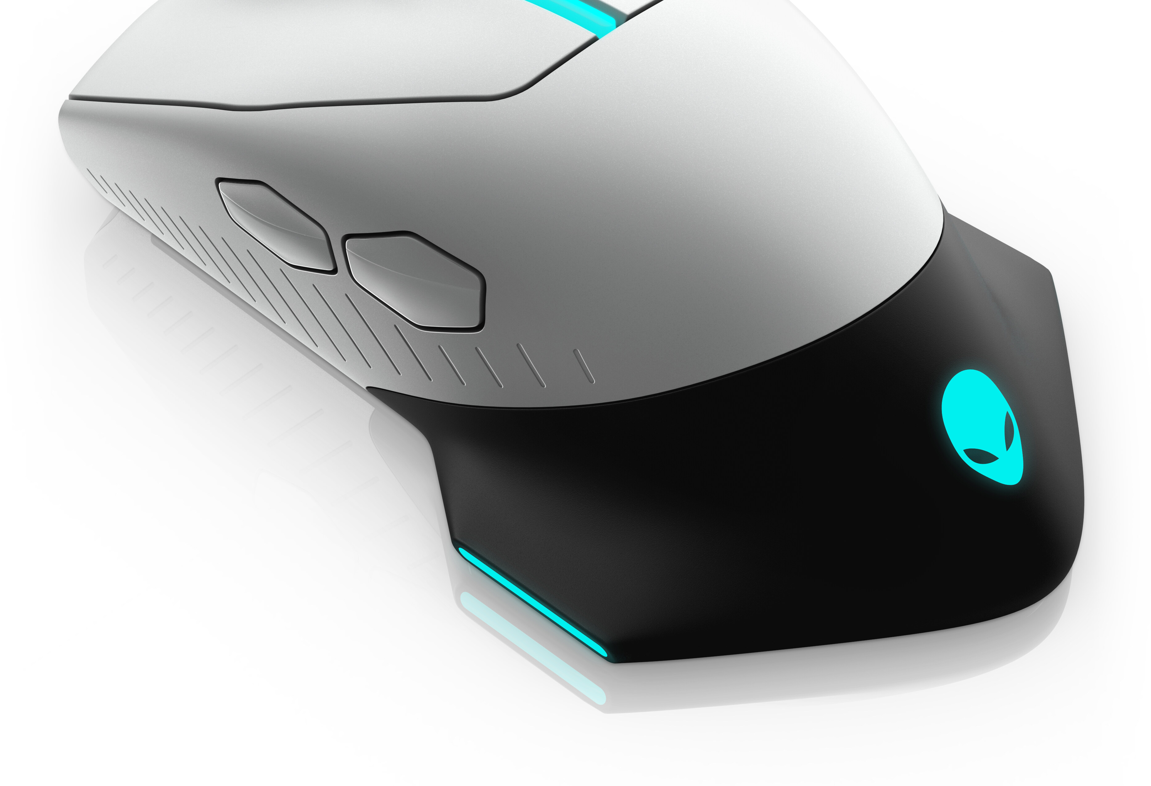 Alienware Wired/Wireless Gaming Mouse - AW610M - Lunar Light