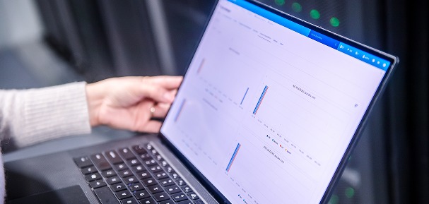 sustainable-data-center-hero-desktop