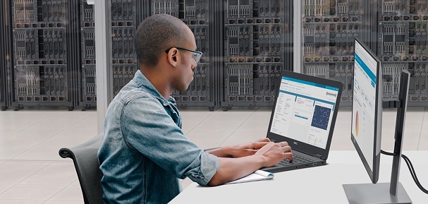 sustainable-data-center-hero-desktop
