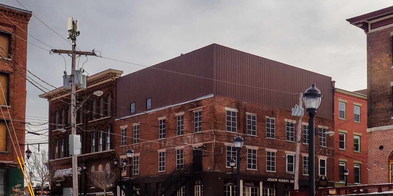 Dell Poweredge PEXR9700 Telephone Pole