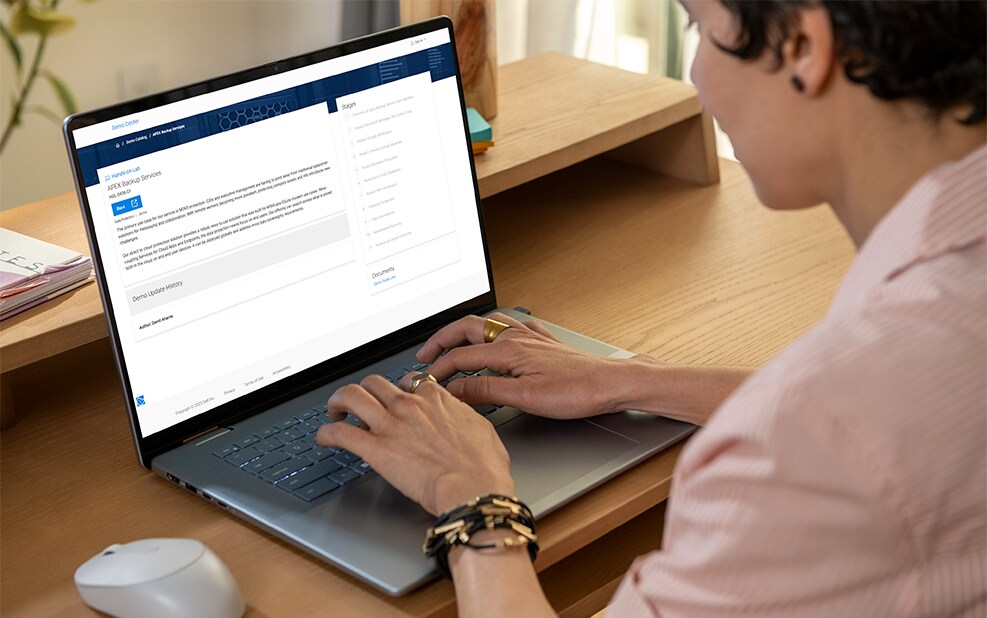 Latitude 14 7000 Series Touch Notebook Copilot+ Premier Homepage Banner