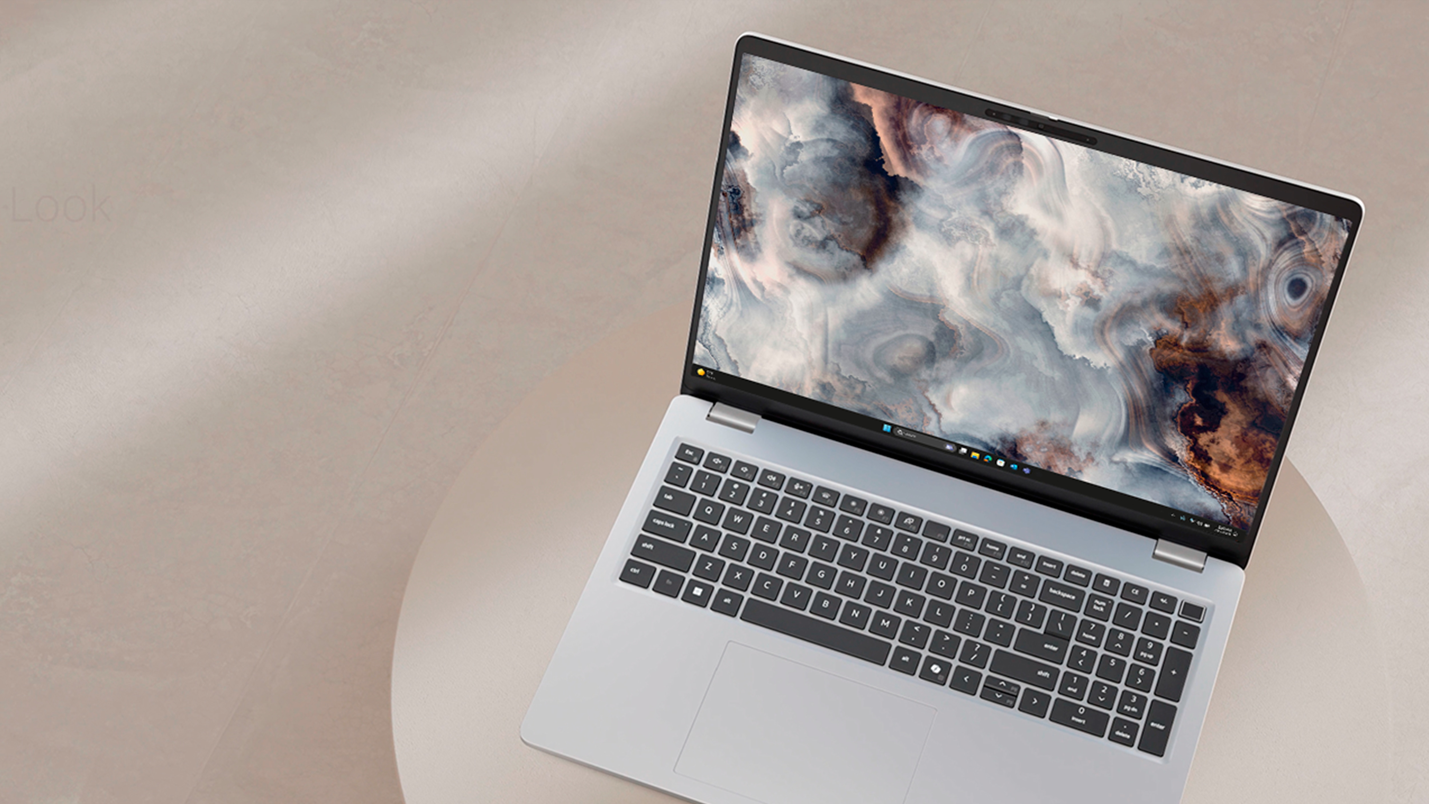 Dell Pro 16 Plus Laptop.
