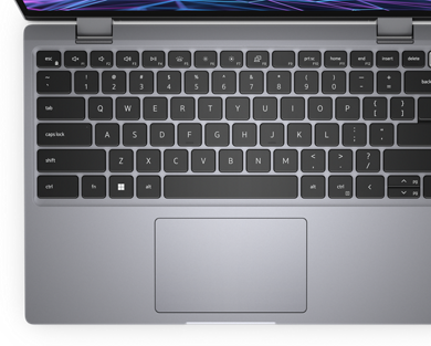 Zdjęcie notebooka Dell Latitude 13 3330 2 w 1 widzianego z góry, przedstawiające klawiaturę produktu.