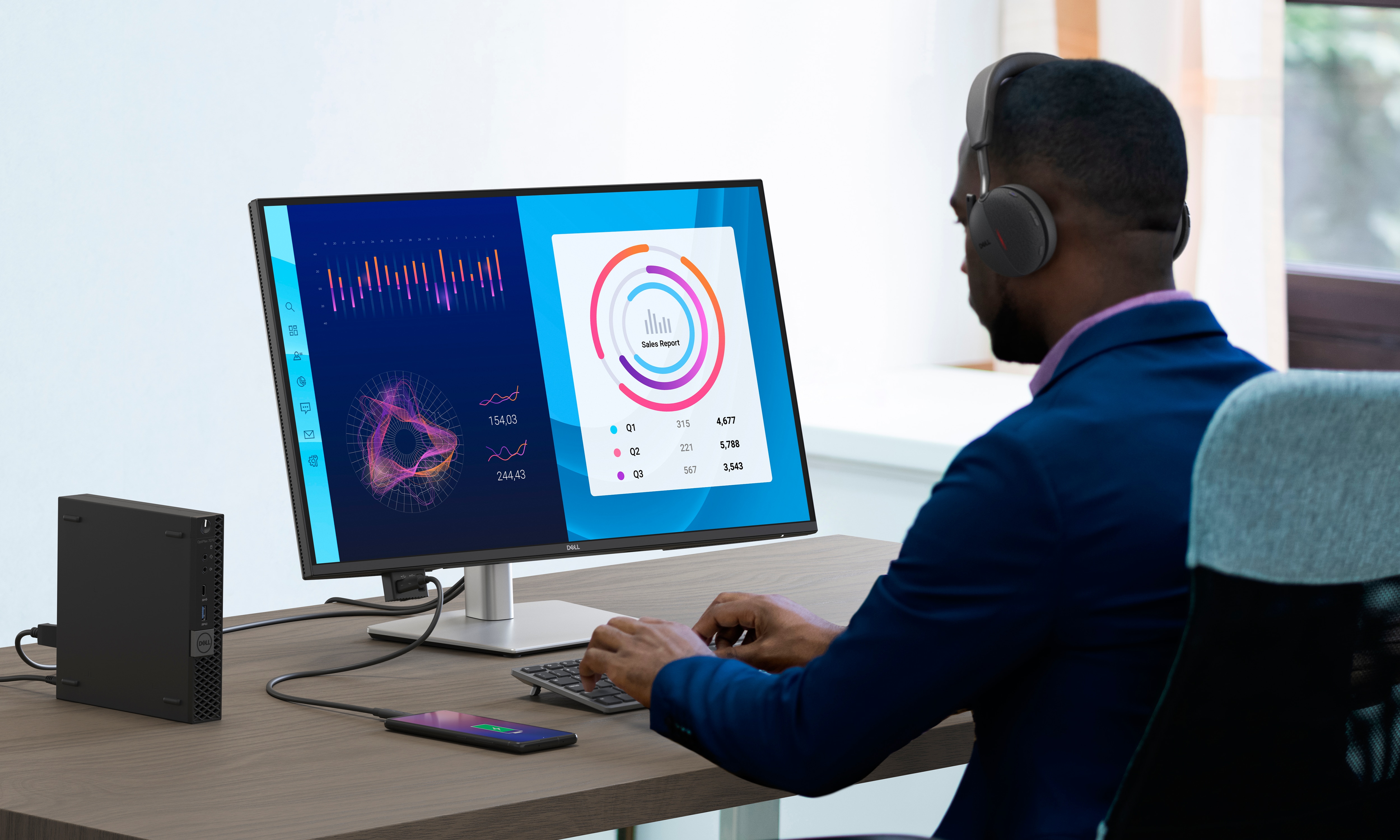 Dell Pro Plus Monitor P2725D Lifestyle