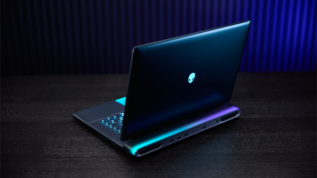 Alienware Laptop Learn Page Full Imagery