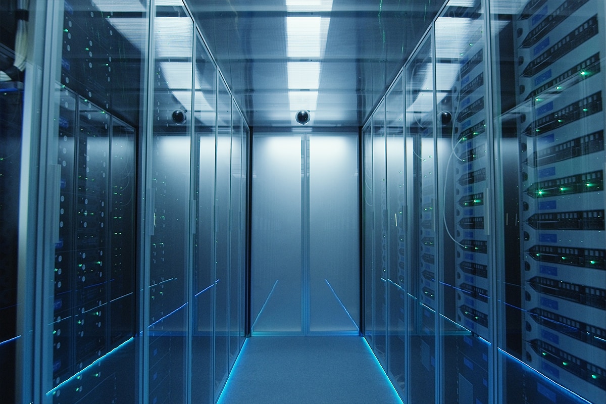  Benefits of software-defined storage systems: