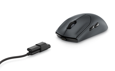 Imagem de um mouse gamer Dell Alienware AW720M preto, sem fio, mostrando os botões frontais, a roda do mouse e a conexão USB-C.