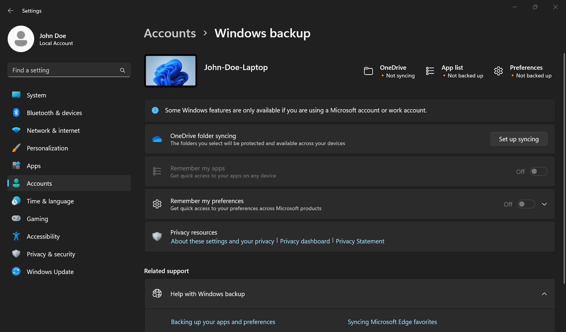 Windows-innstillinger for sikkerhetskopiering i Windows viser OneDrive-synkroniseringsstatus, appliste og sikkerhetskopieringsinnstillinger