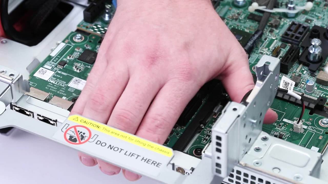 Come sostituire OCP 3.0 per PowerEdge XE8545