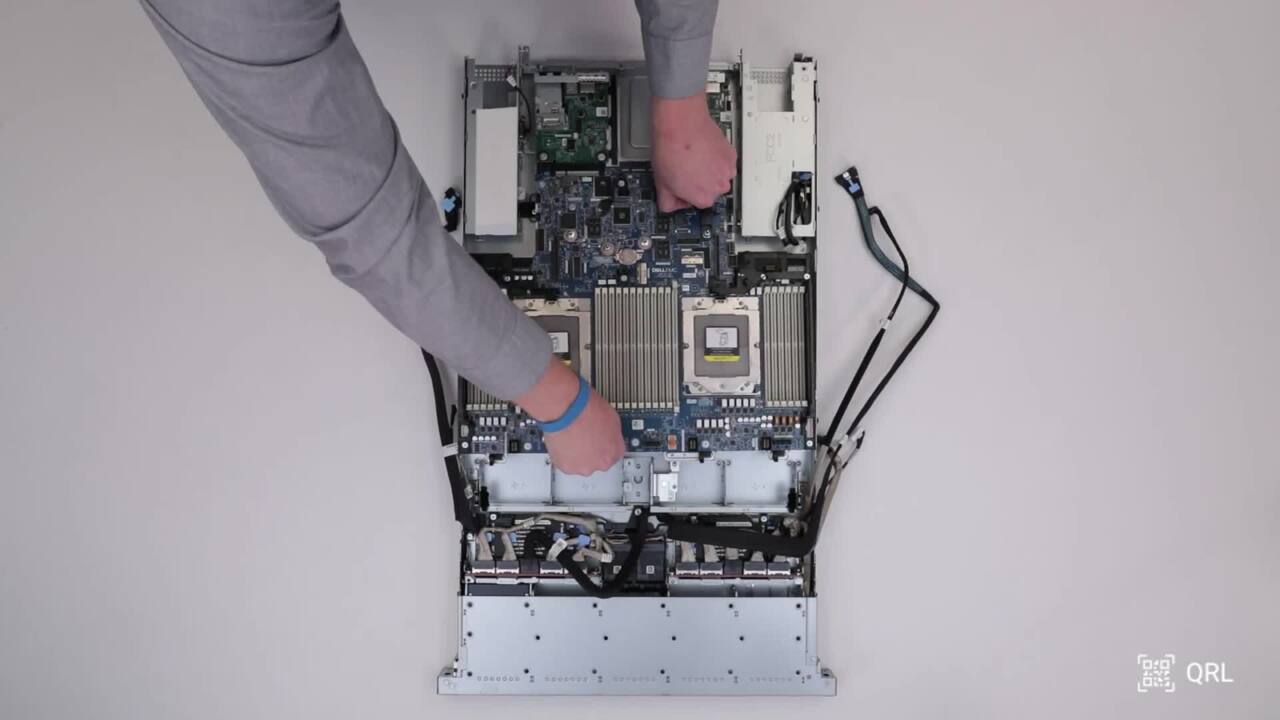 PowerEdge R6615의 후면 IO를 교체하는 방법