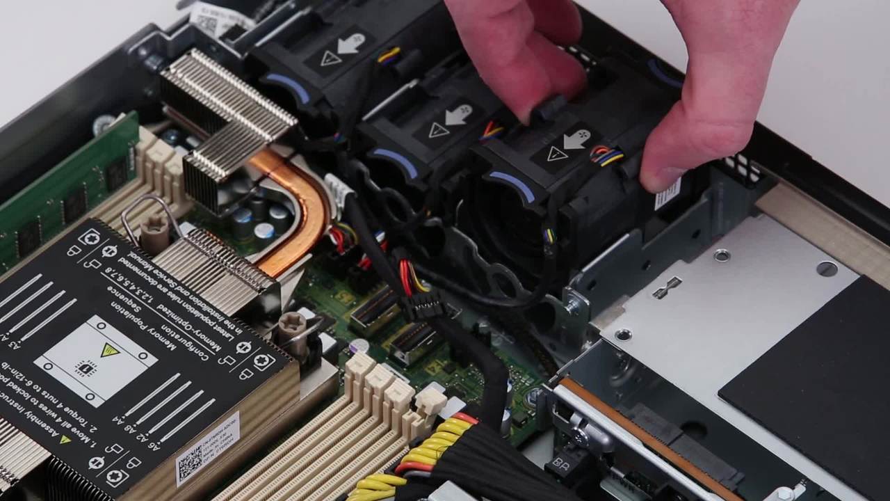 Comment remplacer le ventilateur sur PowerEdge XR11