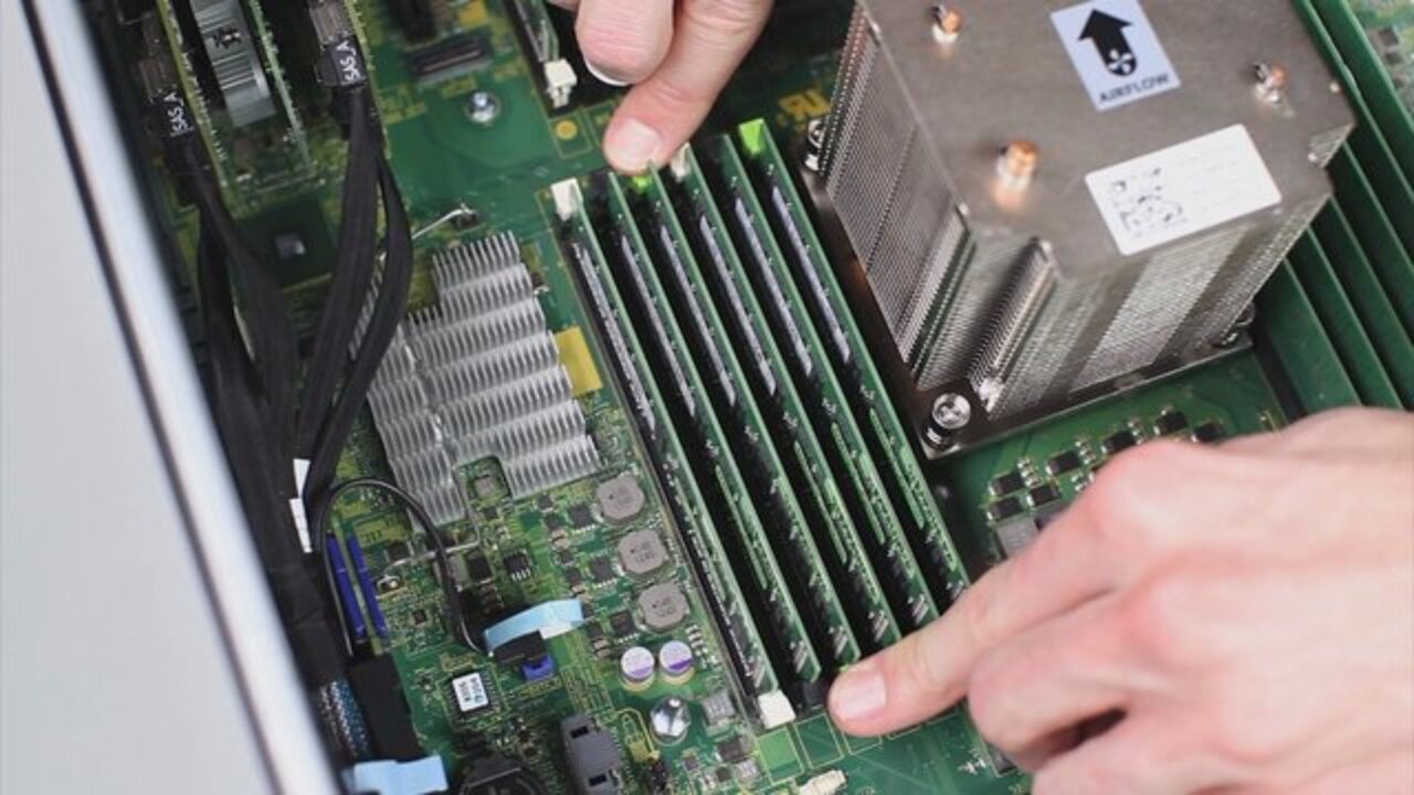 Anleitung zum Austauschen des Arbeitsspeichers für PowerEdge T620