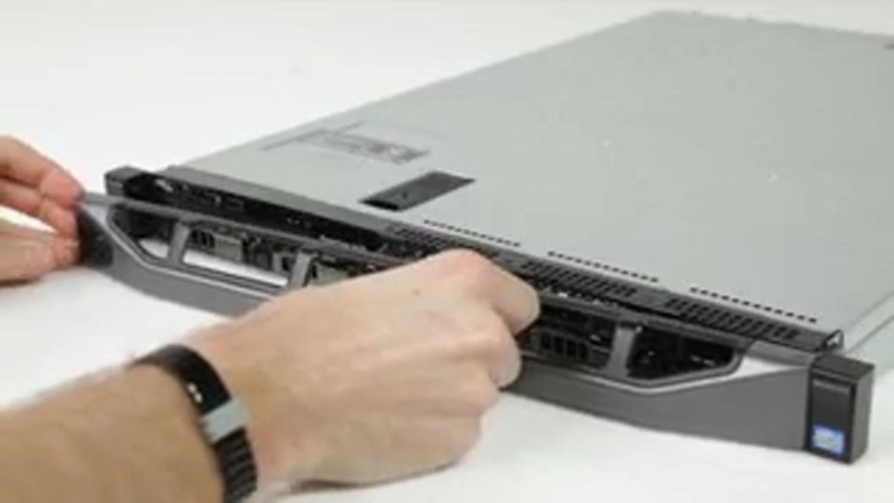 How to Replace the Front Bezel on PowerEdge R420