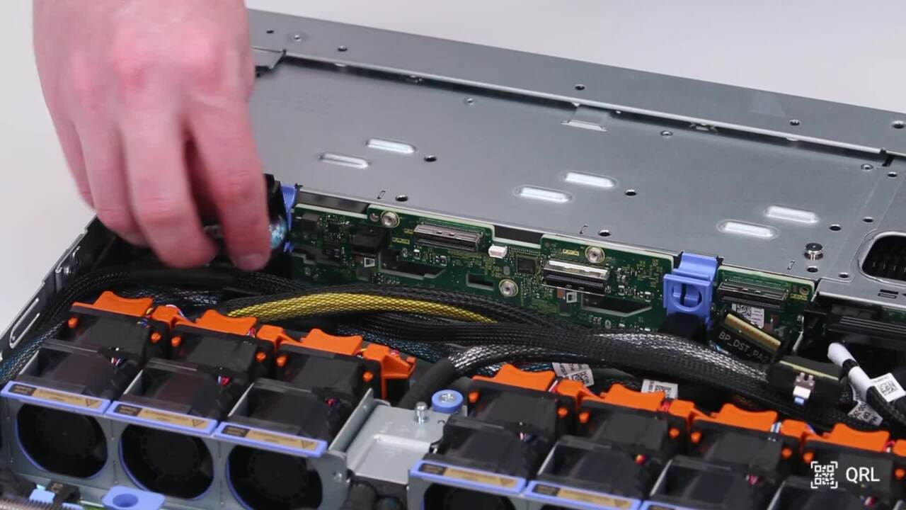 Jak wymienić płytę backplane w PowerEdge HS5610