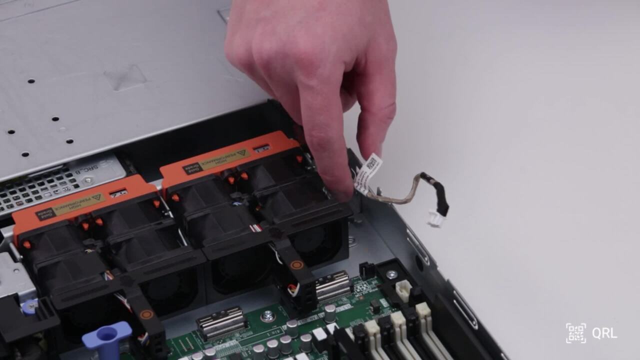 How to Replace Left Cable Sealing for PowerEdge R660