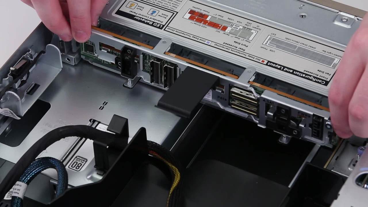 Retrait/installation d’un fond de panier de disque dur sur un serveur PowerEdge XR12