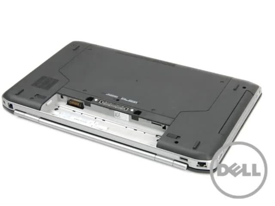 Latitude E5520: Ausbau der unteren Abdeckung