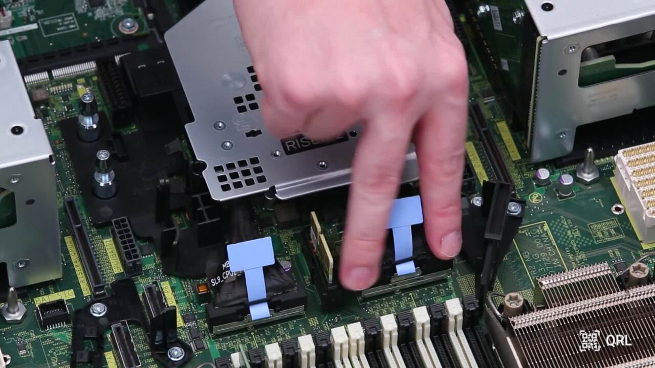 How to Replace Risers for PowerEdge R960