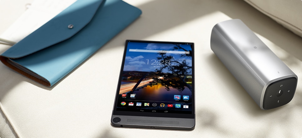 dell-venue-8 Made for memories Beautiful edge-to-edge clarity: View and share photos and video on the world's best tablet display available with an 8.4" infinity display and incredibly vivid 2560 x 1600 resolution. dell-venue-8 Edit and ...