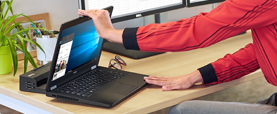 New Latitude 14 7000 Series Ultrabook™ - At your desk. At your best